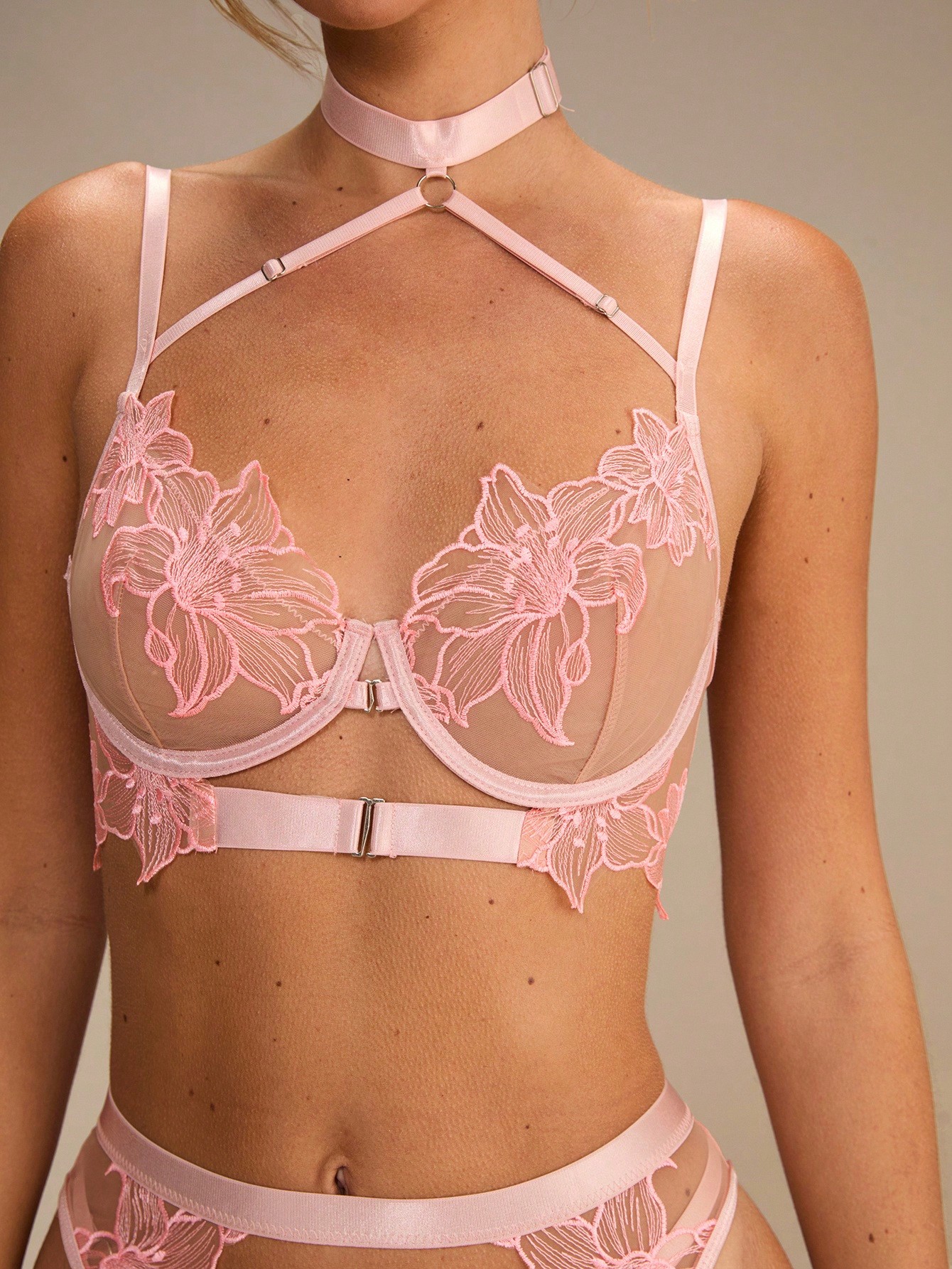 Pink Floral Lace Sheer Front-O - огляд і ціна Garter Belt Set